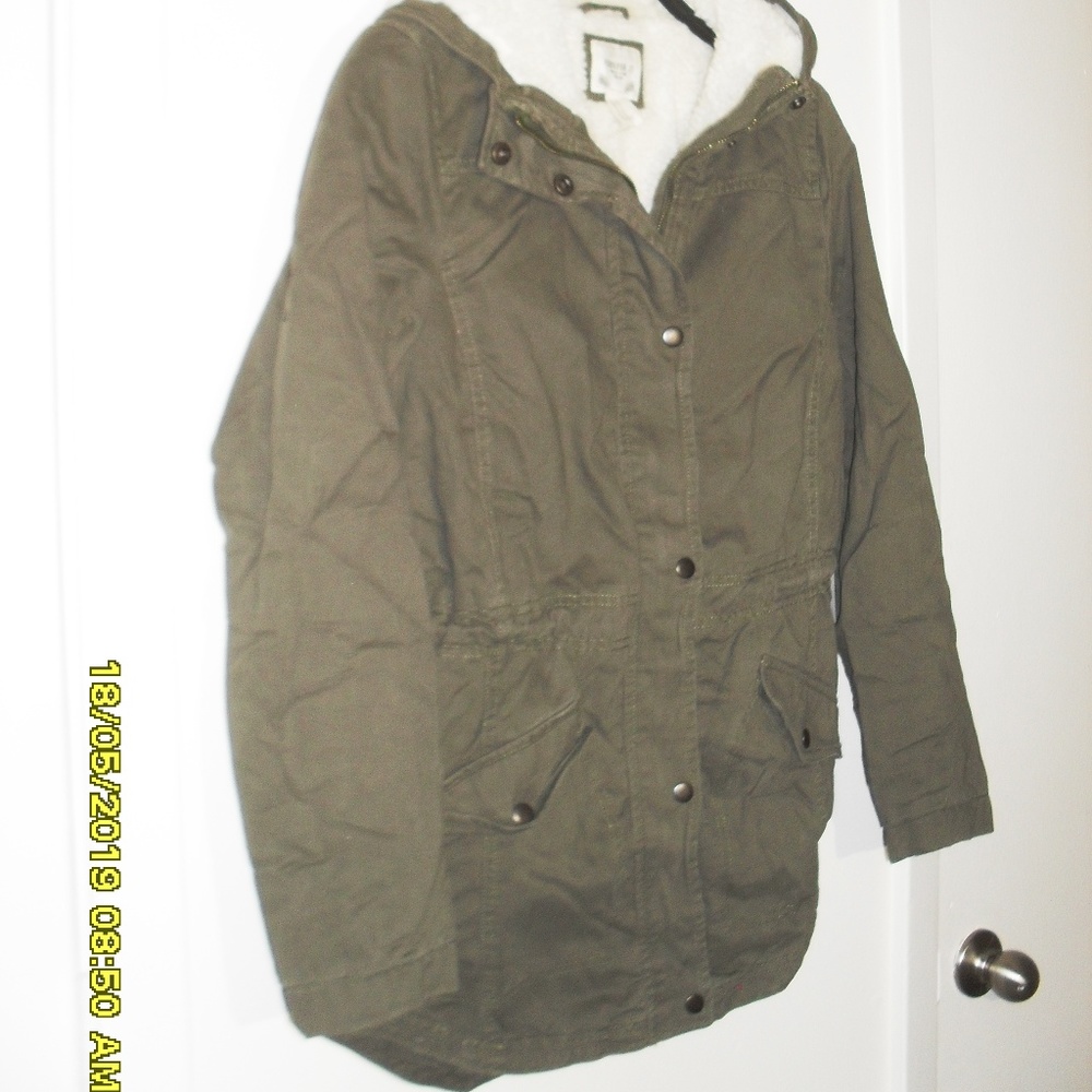 NEW WOMEN'S OLIVE GREEN SHERPA LINED JACKET